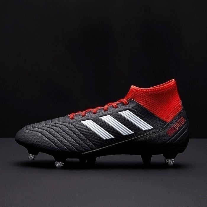 ADIDAS PREDATOR 18.3 SGSCARPE CON TACCHETTI MISTI COLORE NERO ROSSO PER TERRENI ALLENTATI