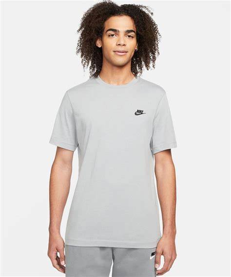 NIKE T-SHIRT CLUB DQ3948